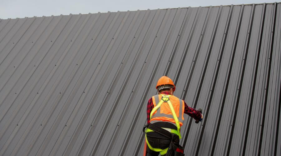 Professional New roof installation in Warren, IN